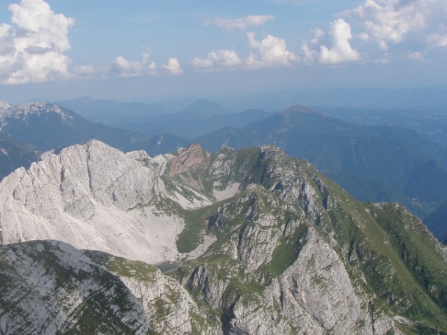 14.Jezero v Lužnici in Rdeči rob-1.913 m